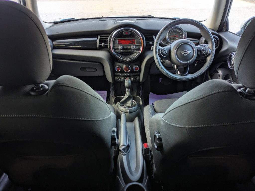 View MINI HATCH Cooper D 3-Dr Hatch Automatic. 2 OWNERS. FULL MINI S.H. £6315 OF OPTIONS. ONLY 25000 MILES. £20RFL