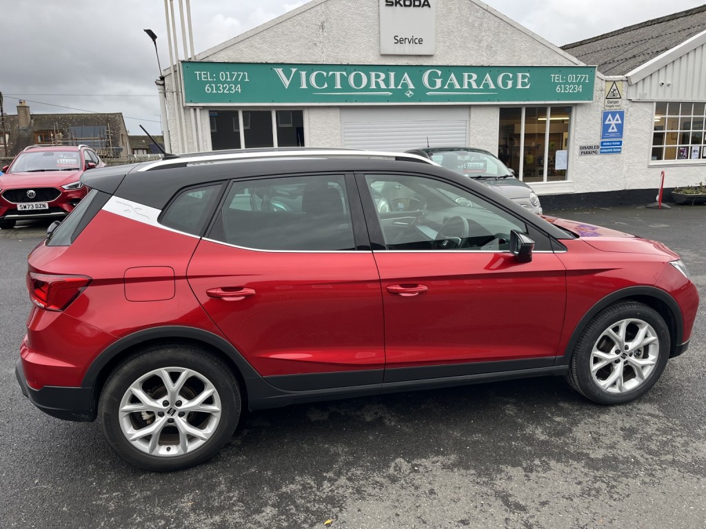 View SEAT ARONA 1.0 TSI FR