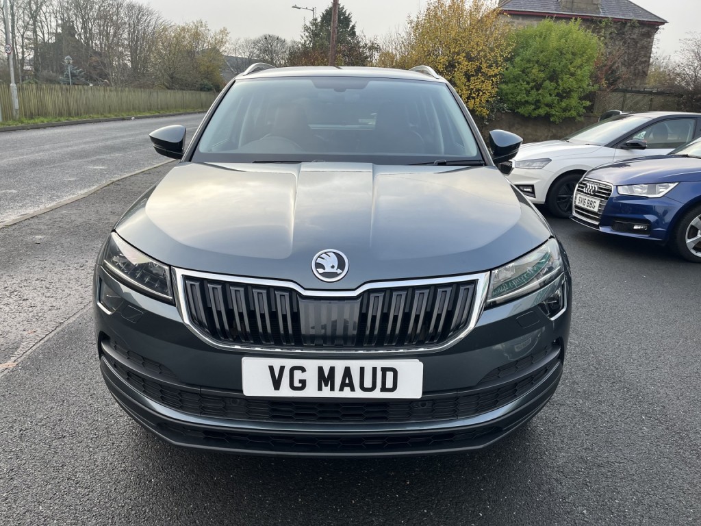 View SKODA KAROQ 1.6 TDI SE L
