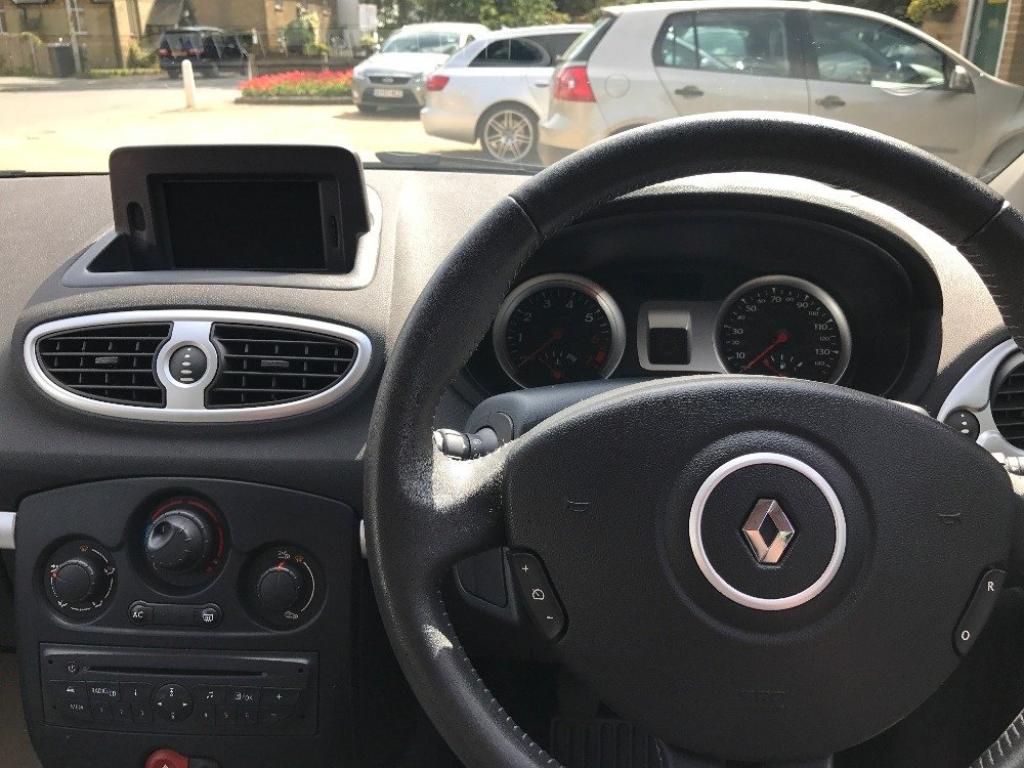 RENAULT CLIO