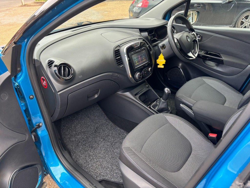 RENAULT CAPTUR