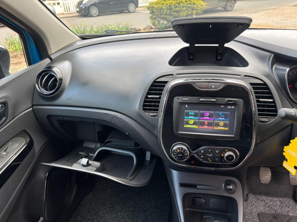 RENAULT CAPTUR