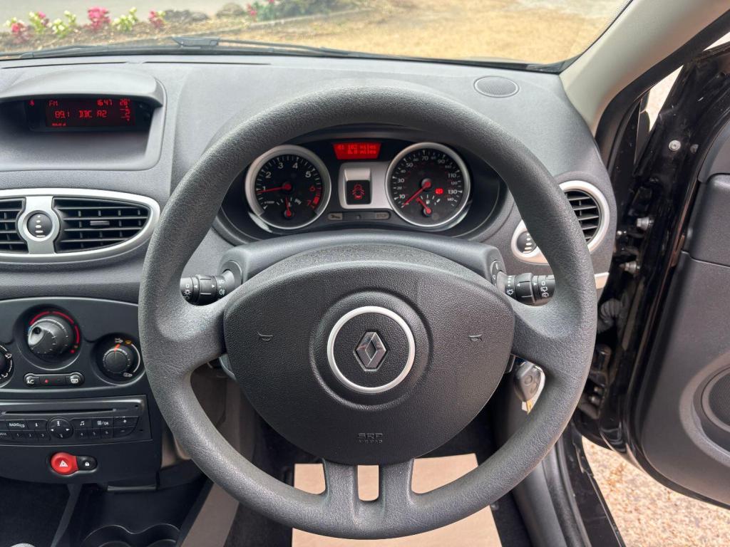 RENAULT CLIO