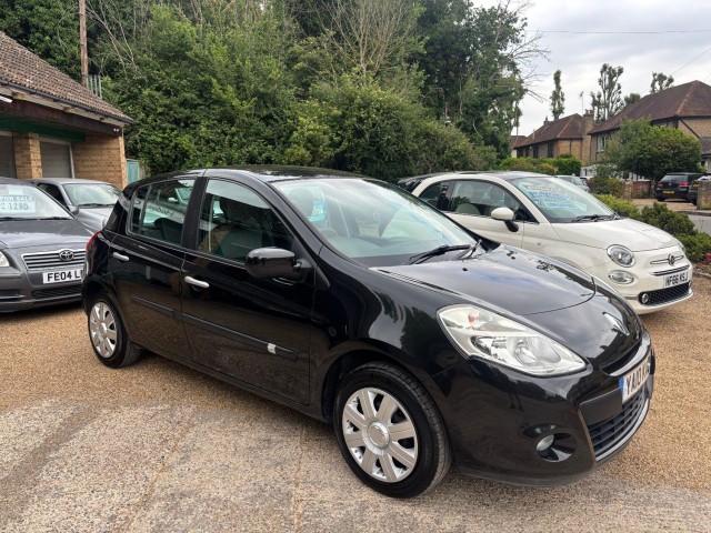 RENAULT CLIO 1.2 EXPRESSION 5DR ONE OWNER FROM 3 MONTHS OLD LOW MILEAGE FULL SERVICE HISTORY CAMBELT CHANGED AC