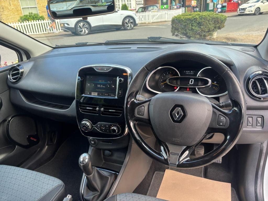 RENAULT CLIO