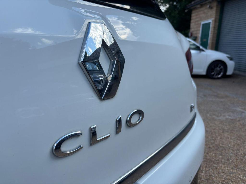 RENAULT CLIO