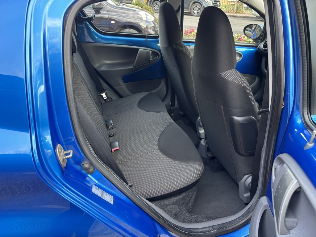 TOYOTA AYGO
