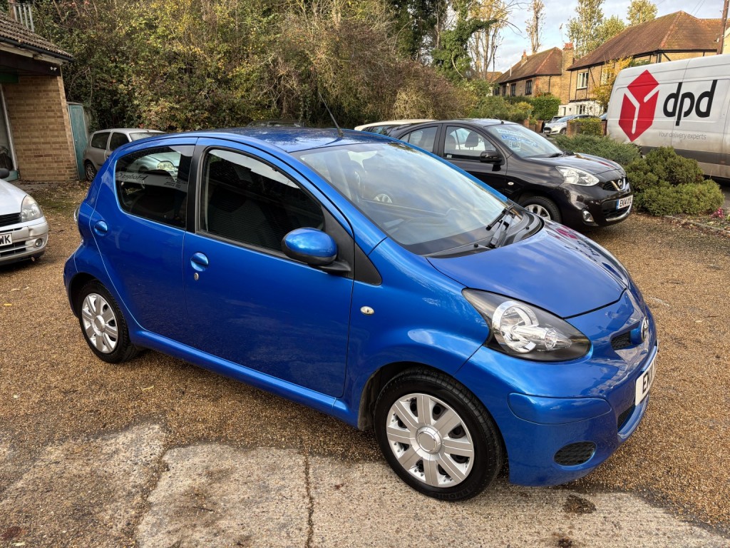 TOYOTA AYGO