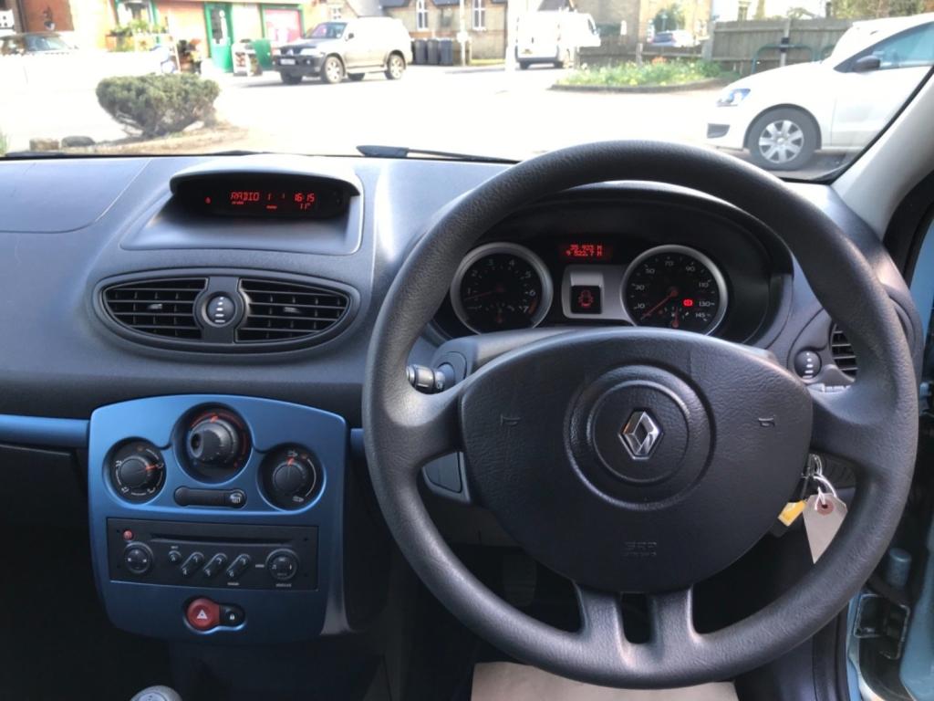 RENAULT CLIO