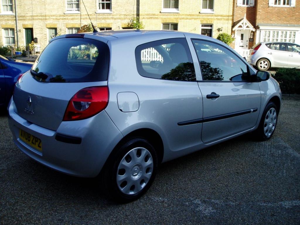 RENAULT CLIO