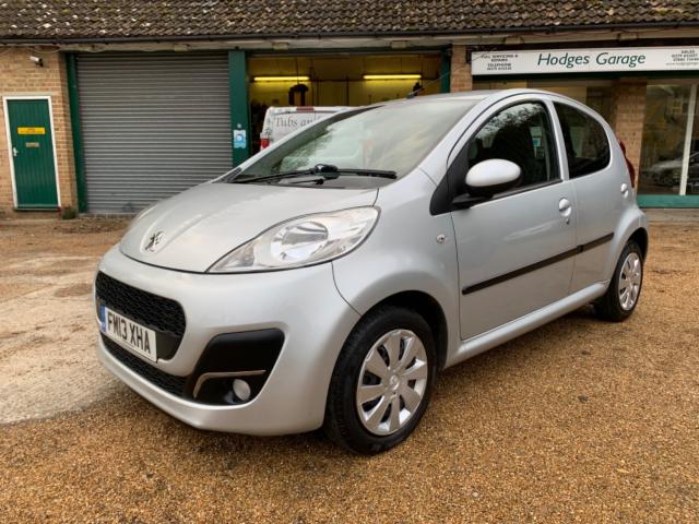 PEUGEOT 107 1.0 ACTIVE 5DR ULTRA LOW MILEAGE FULL SERVICE HISTORY TWO KEYS AC