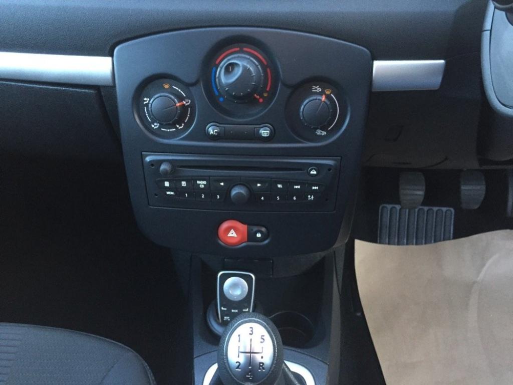 RENAULT CLIO