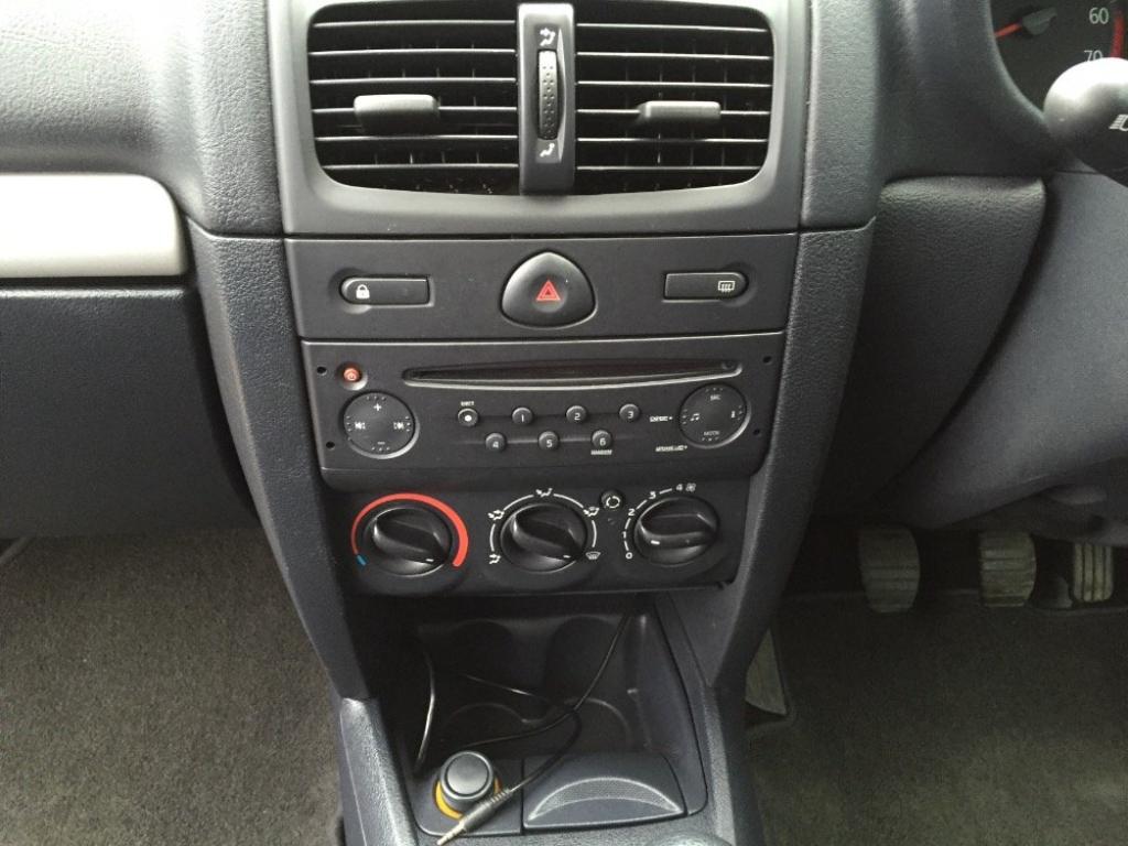 RENAULT CLIO