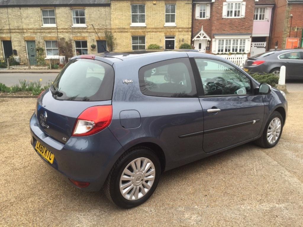 RENAULT CLIO