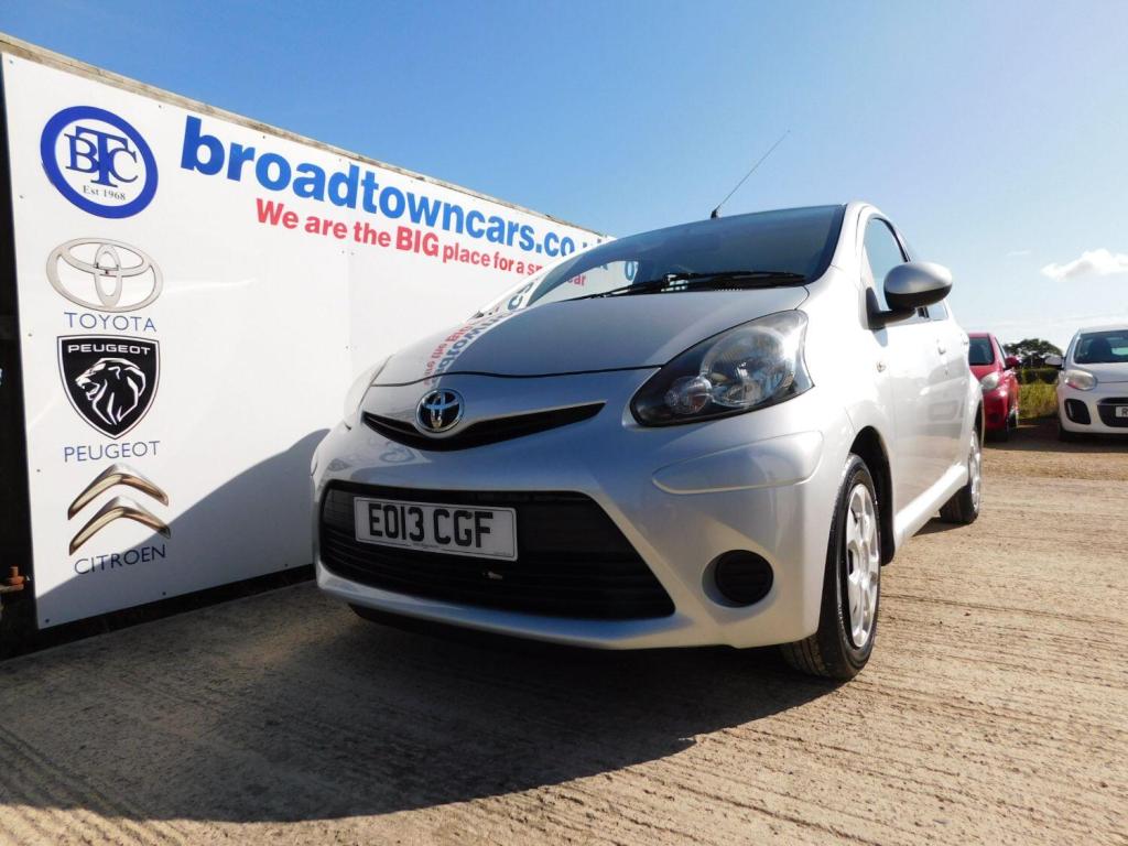 View TOYOTA AYGO 1.0 VVT-i Ice