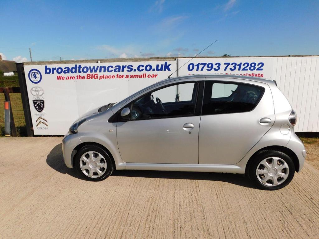 View TOYOTA AYGO 1.0 VVT-i Ice