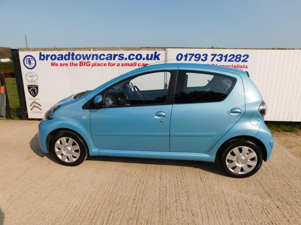 View TOYOTA AYGO 1.0 VVT-i Move