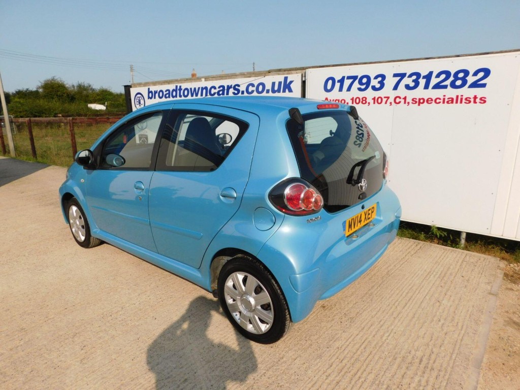 TOYOTA AYGO