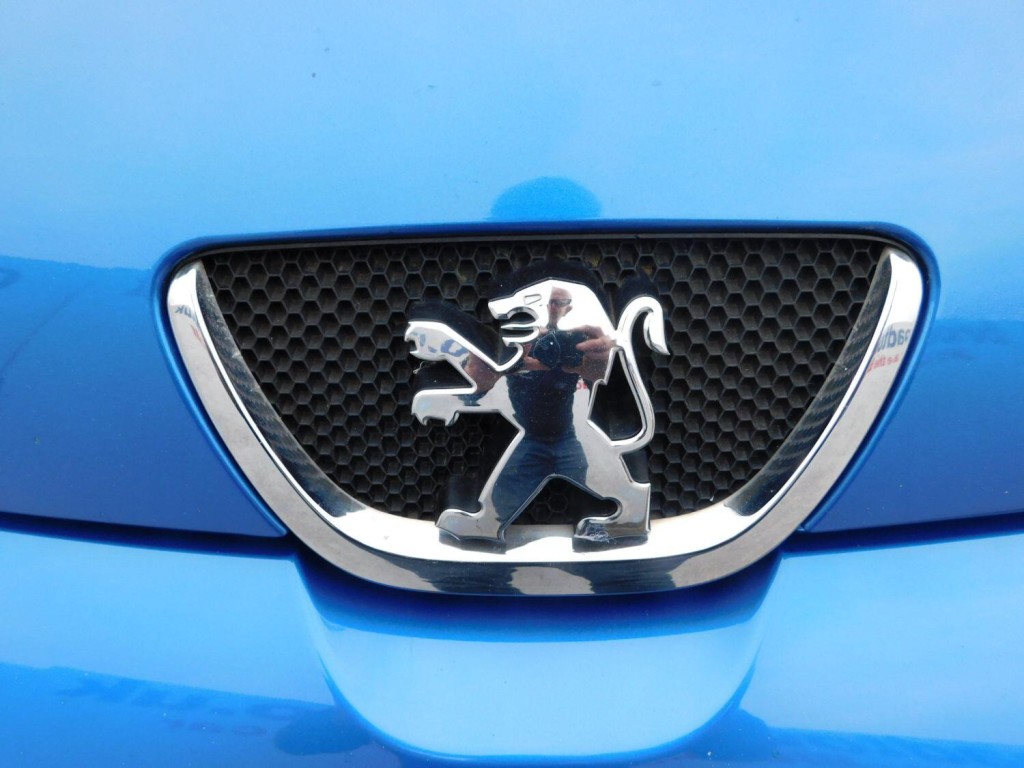 PEUGEOT 107