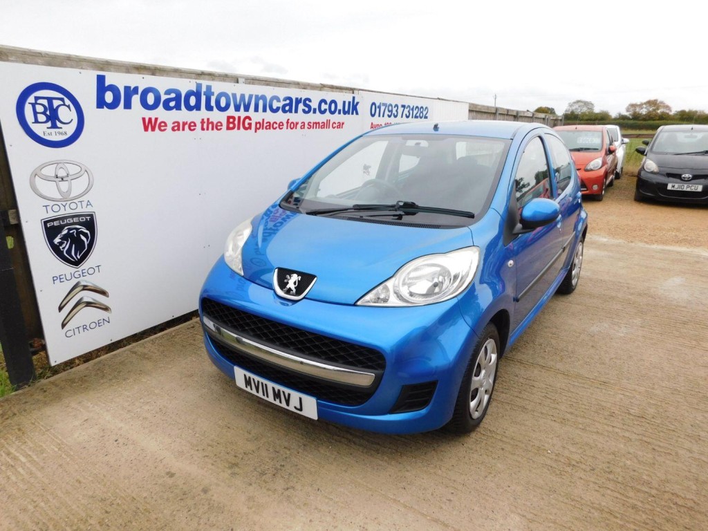 View PEUGEOT 107 1.0 12V Urban