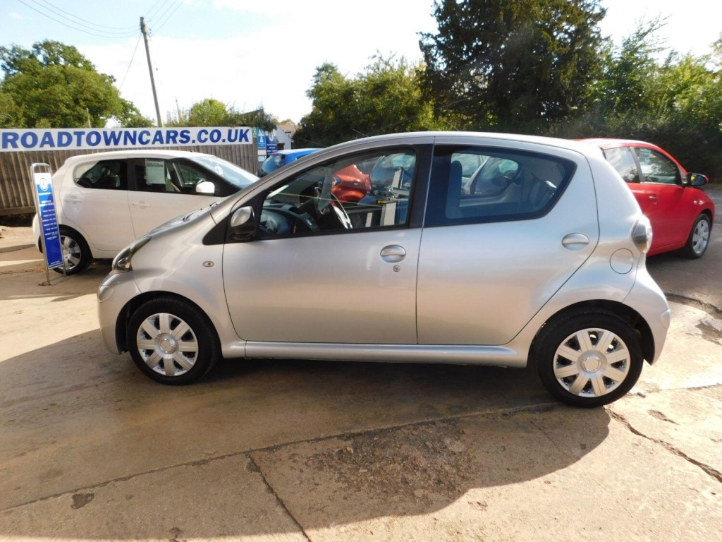 View TOYOTA AYGO 1.0 VVT-i Ice