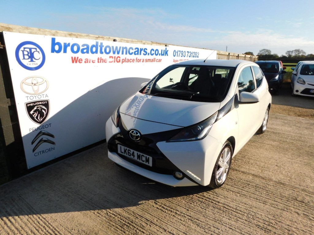 View TOYOTA AYGO 1.0 VVT-i x-pression