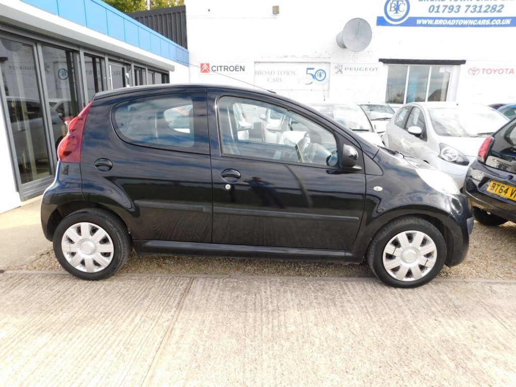 View PEUGEOT 107 1.0 12V Active