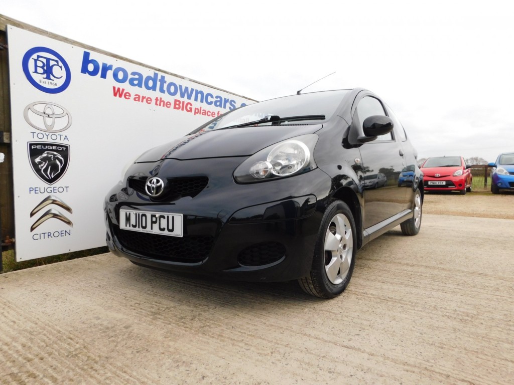 View TOYOTA AYGO 1.0 VVT-i Black