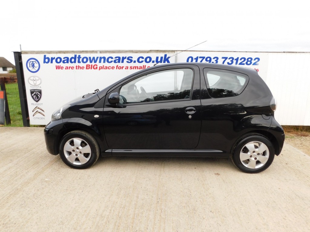 View TOYOTA AYGO 1.0 VVT-i Black