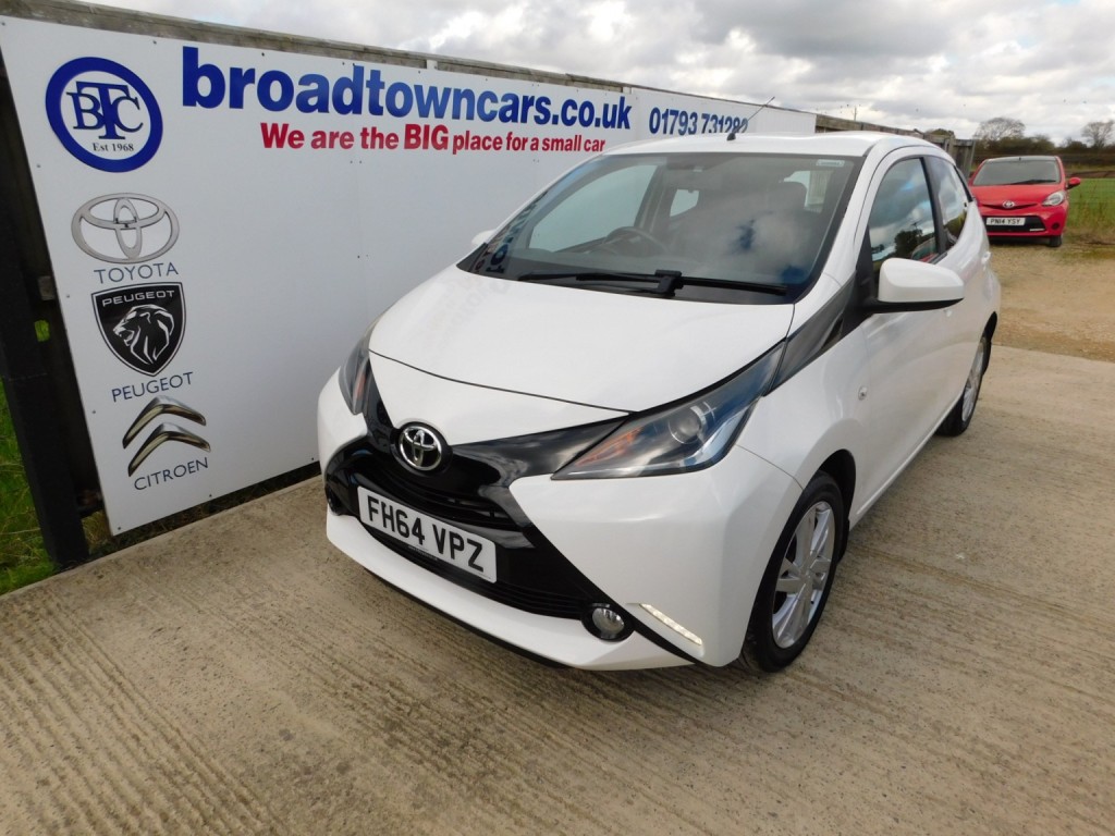 View TOYOTA AYGO 1.0 VVT-i x-pression