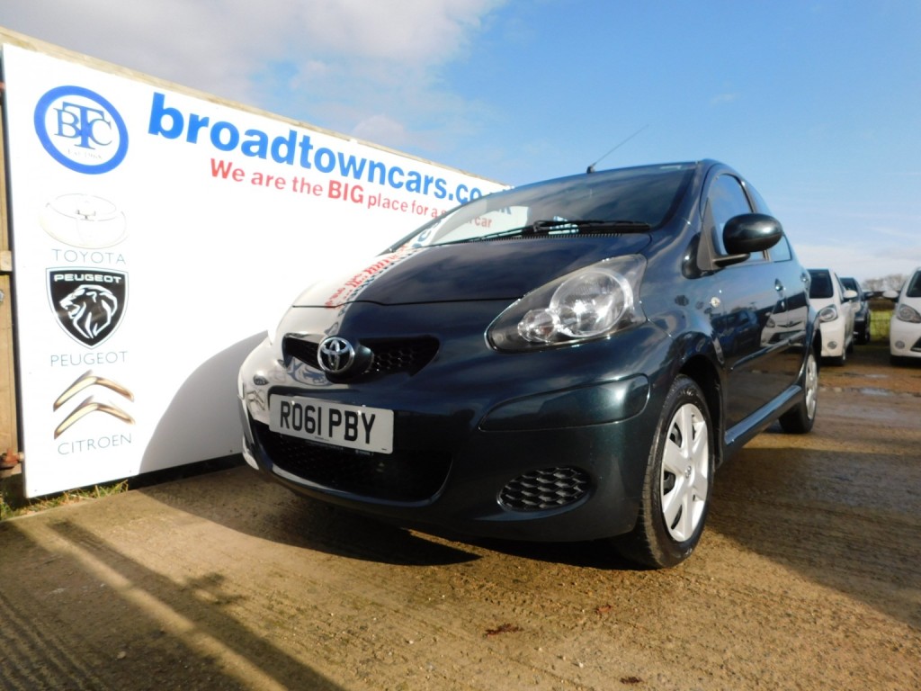 View TOYOTA AYGO 1.0 VVT-i Ice