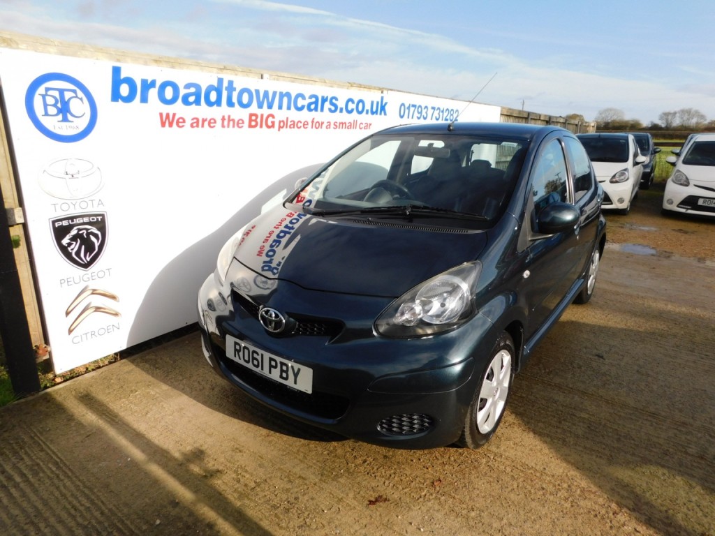 View TOYOTA AYGO 1.0 VVT-i Ice