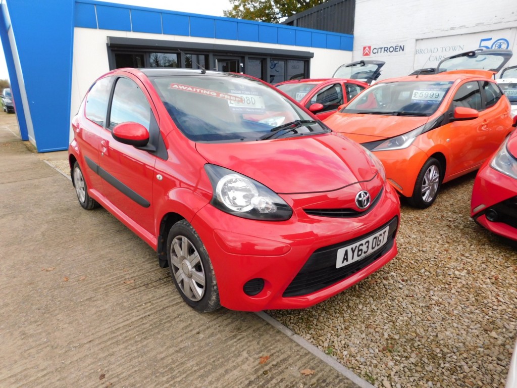 View TOYOTA AYGO 1.0 VVT-i Move