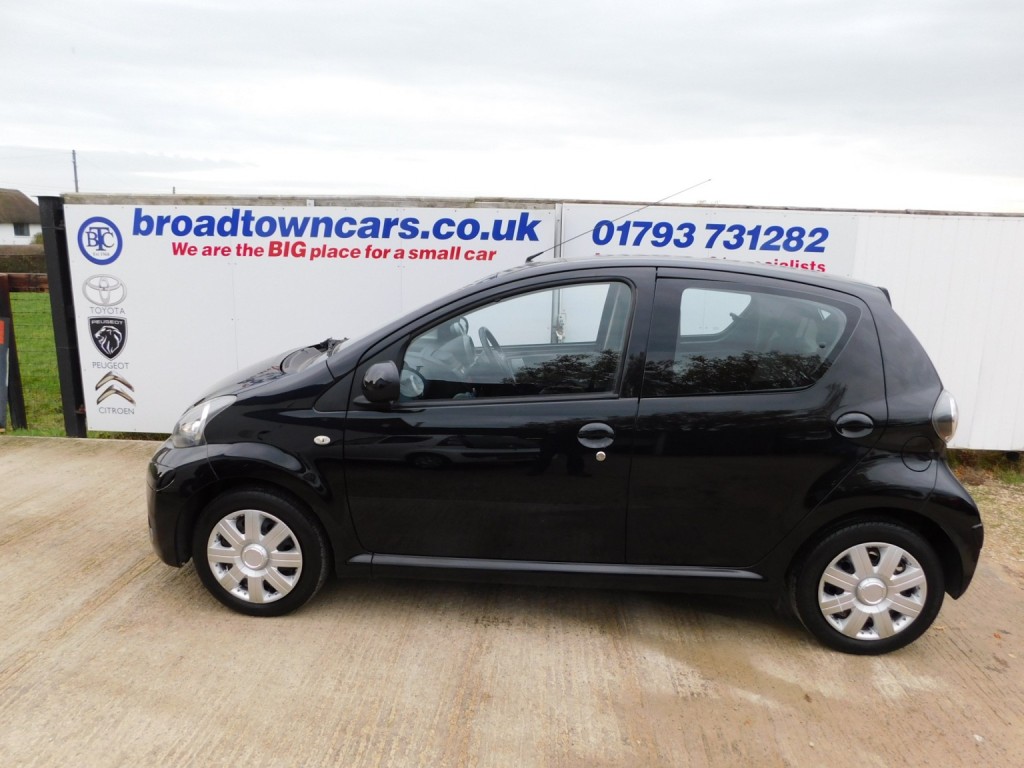 View TOYOTA AYGO 1.0 VVT-i Move