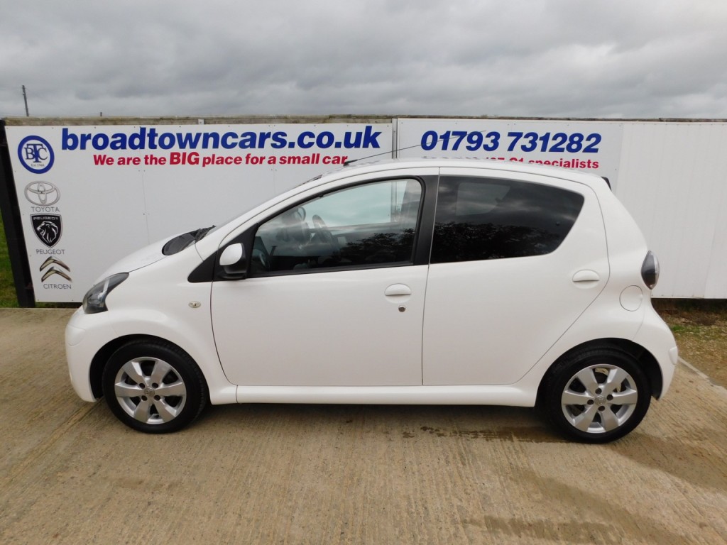 View TOYOTA AYGO 1.0 VVT-i Move