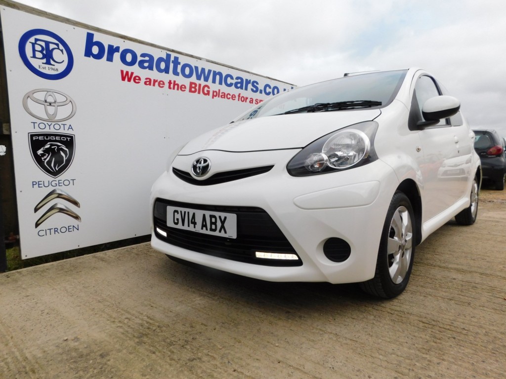 View TOYOTA AYGO 1.0 VVT-i Move