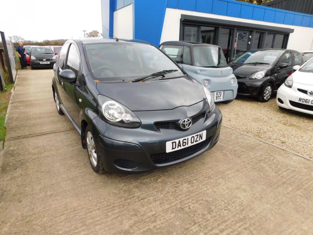 View TOYOTA AYGO 1.0 VVT-i Go Automatic