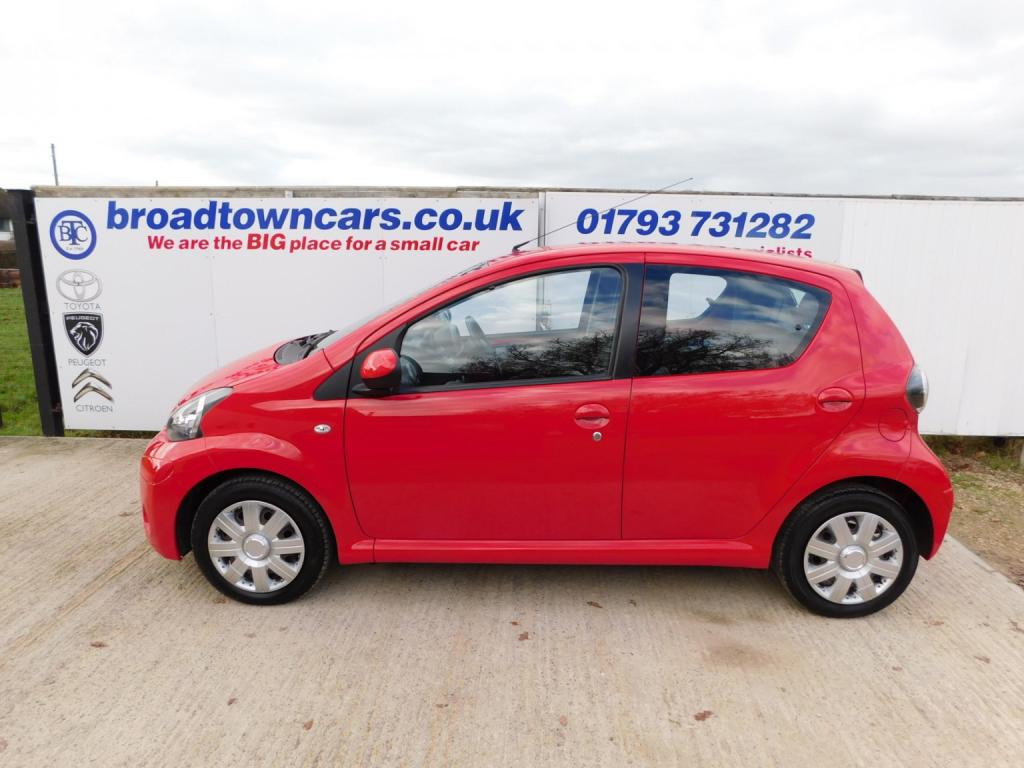 View TOYOTA AYGO 1.0 VVT-i Move