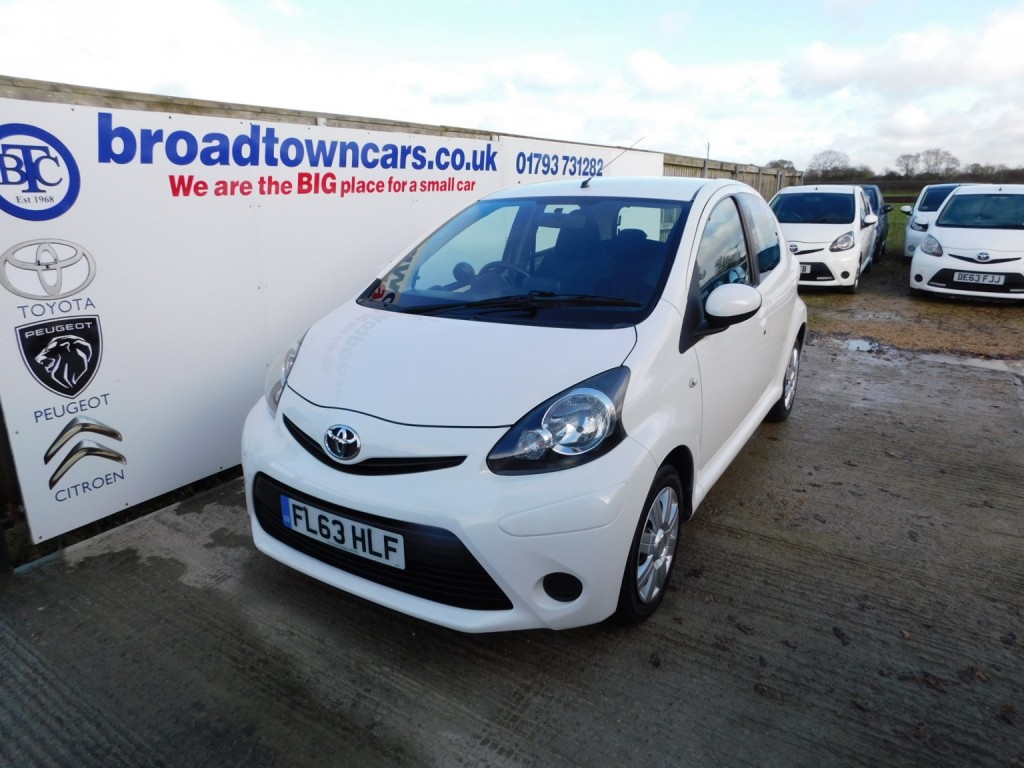 View TOYOTA AYGO 1.0 VVT-i Move