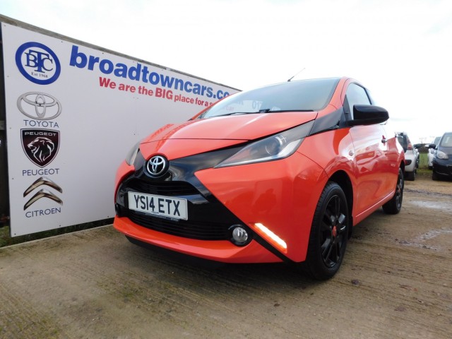 TOYOTA AYGO 1.0 VVT-i x-cite