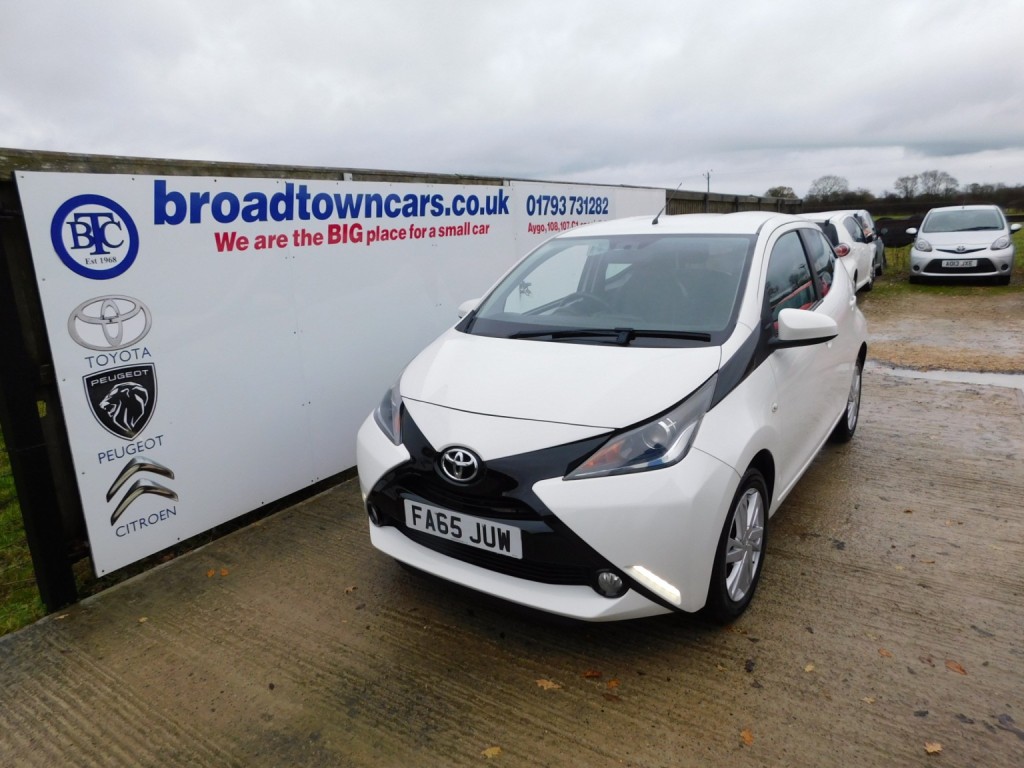 View TOYOTA AYGO 1.0 VVT-i x-pression
