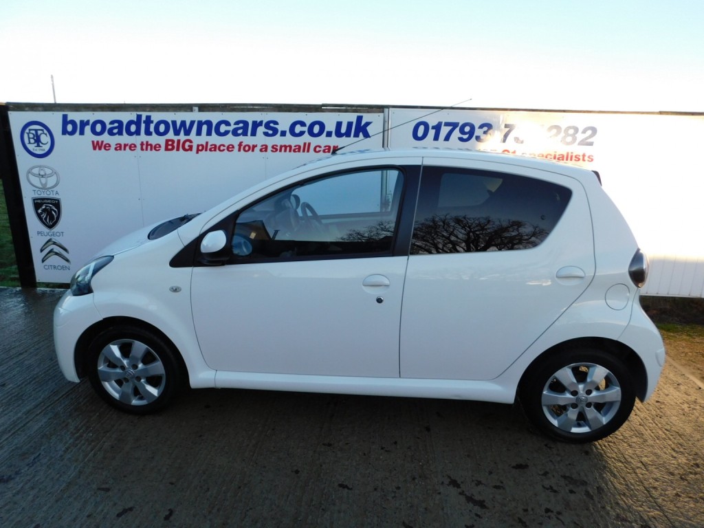 View TOYOTA AYGO 1.0 VVT-i Move