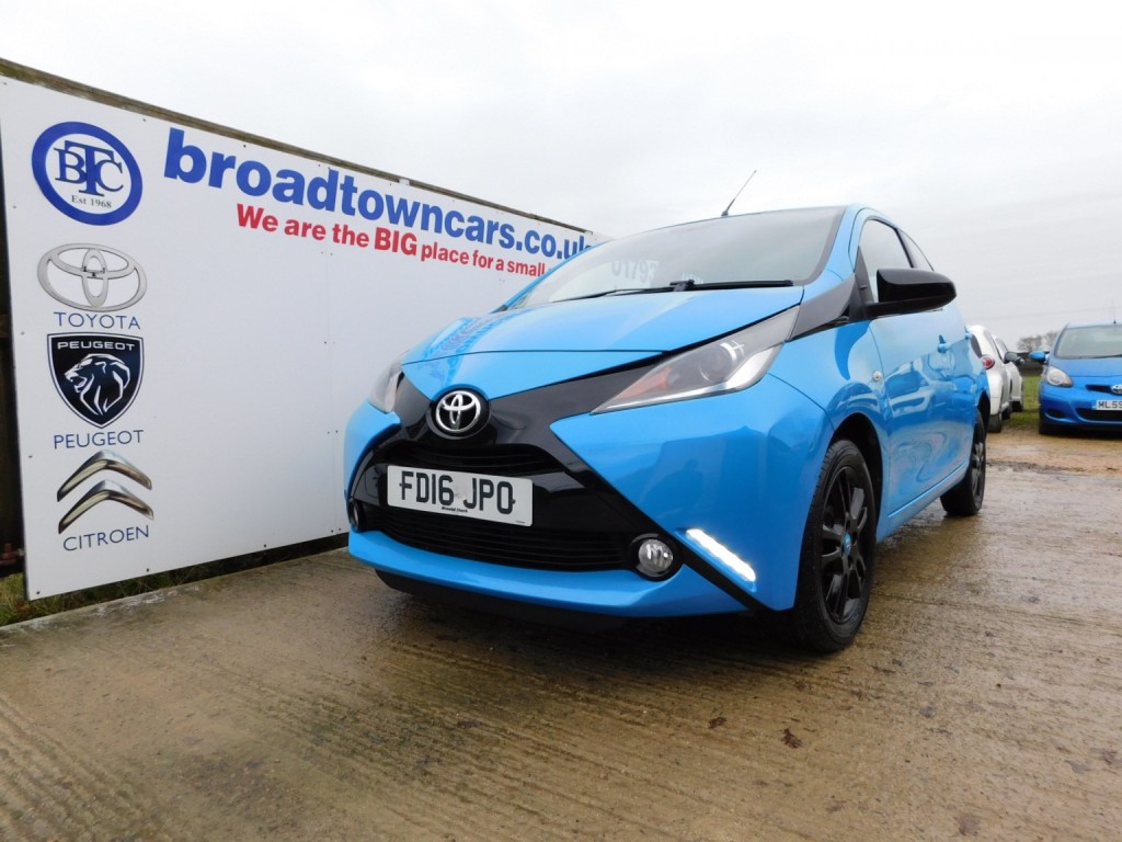 View TOYOTA AYGO 1.0 VVT-i x-cite