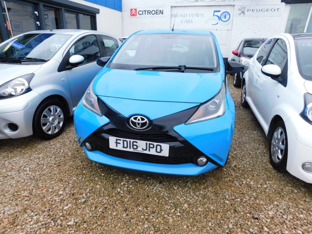 View TOYOTA AYGO 1.0 VVT-i x-cite