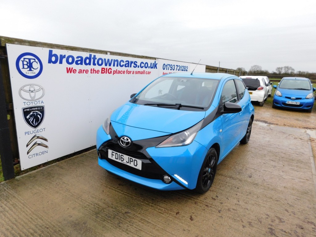 View TOYOTA AYGO 1.0 VVT-i x-cite