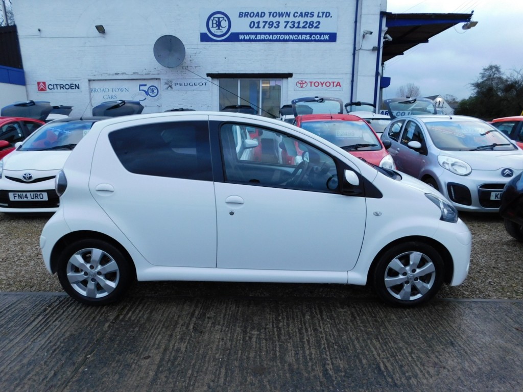 View TOYOTA AYGO 1.0 VVT-i Move