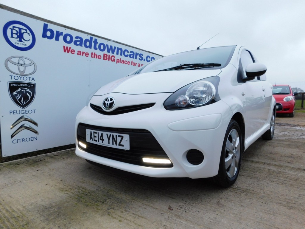 View TOYOTA AYGO 1.0 VVT-i Move