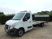 NISSAN NV400