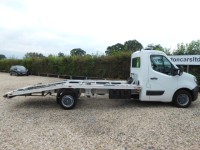 NISSAN NV400
