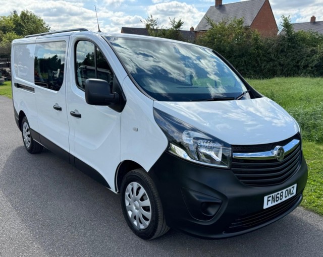 VAUXHALL VIVARO
